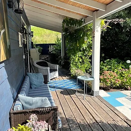 Onder Aan De Dijk Bed & Breakfast Warder