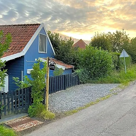 Onder Aan De Dijk Bed & Breakfast 4*